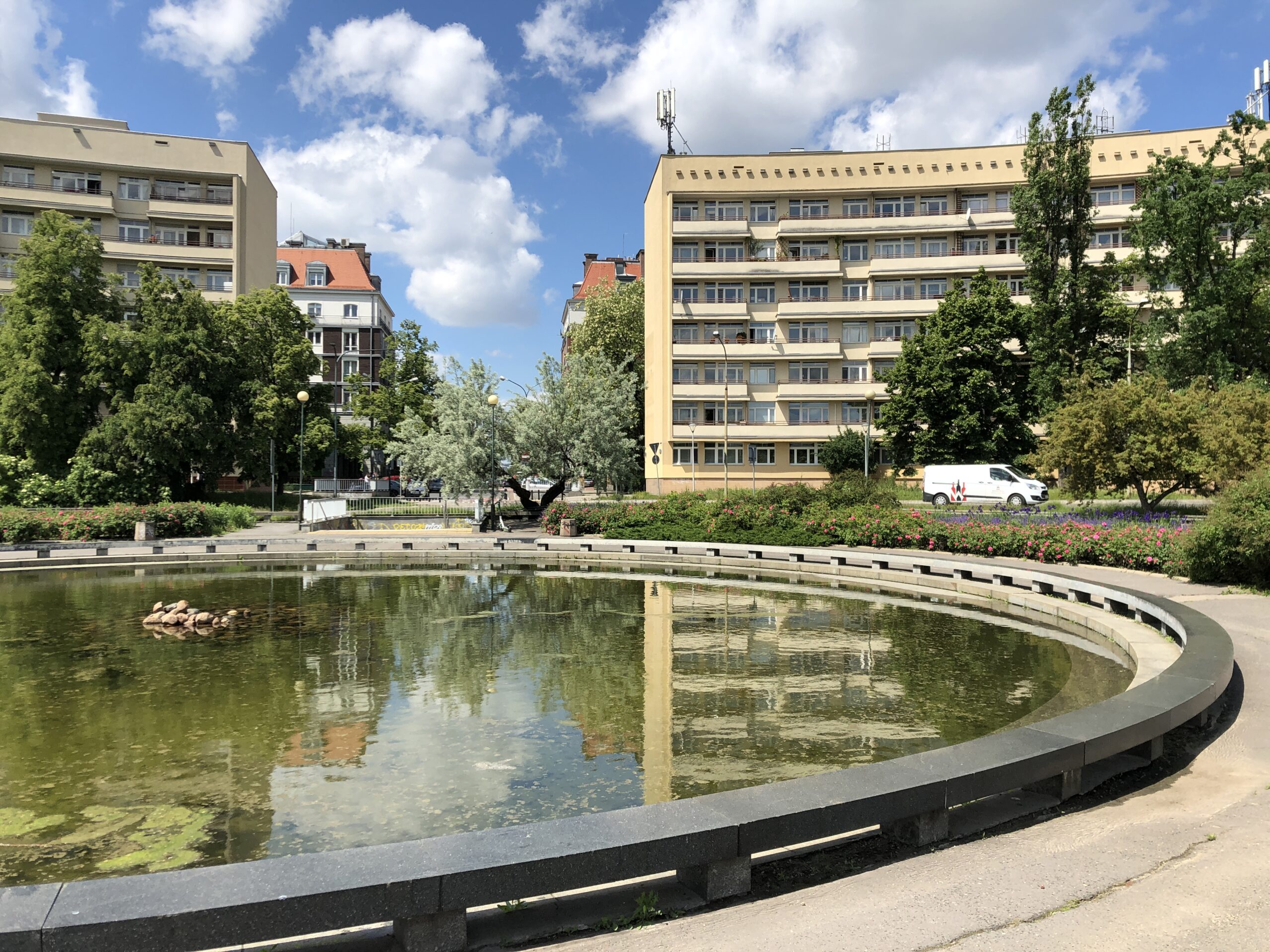 Plac Na Rozdrożu w Warszawie oficjalnie otwarty